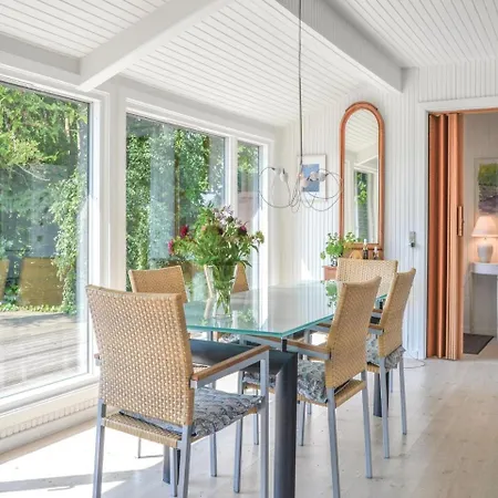 Сasa de vacaciones Two-bedroom Holiday In Hyllinge *