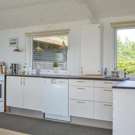 Two-bedroom Holiday In Hyllinge Kirke-Hyllinge